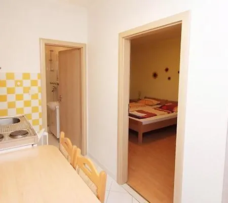 Apartment Kastel Gomilica Marina Studio 1